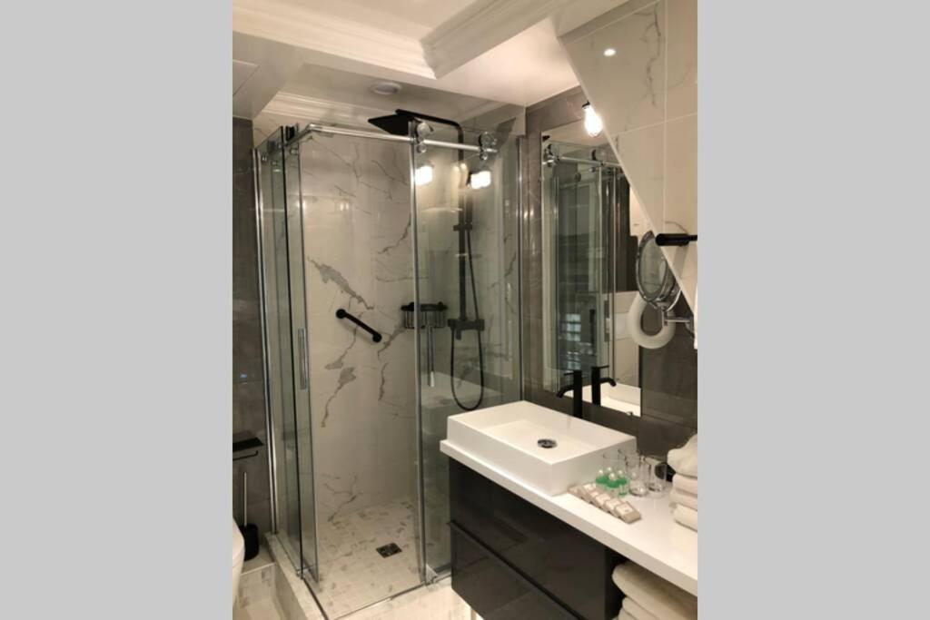 Appartement Rousselet Quartier Bon Marche Paris Viieme Exterior photo